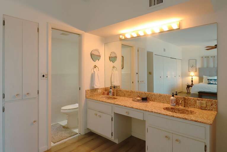 1/2 Bath Main Suite