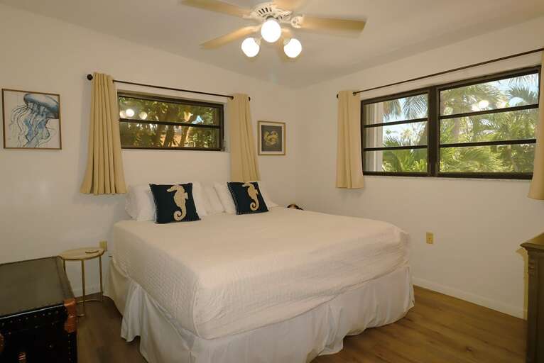 Upstairs 2nd Bedroom