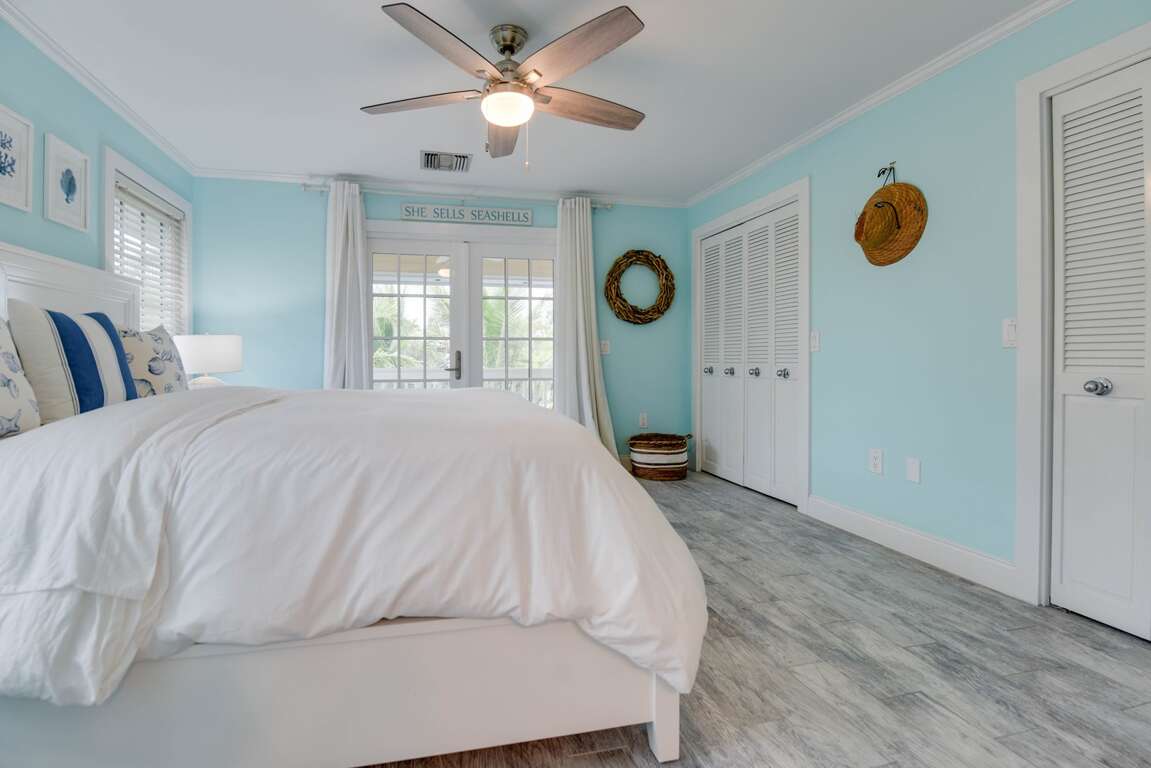 Casa West Indies Charming 2 Bedroom Vacation Rental in Ramrod Key, FL Sleeps 6