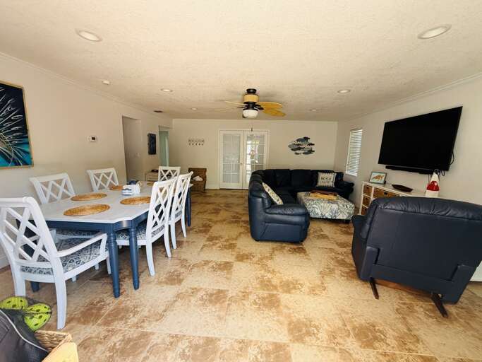 Spacious Entertaining Area