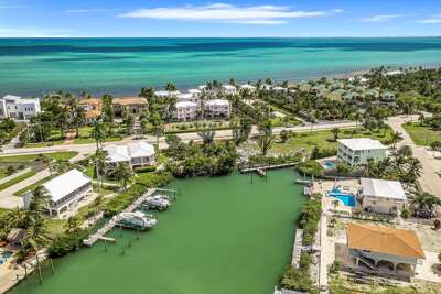 Coco Plum Beach Getaway
