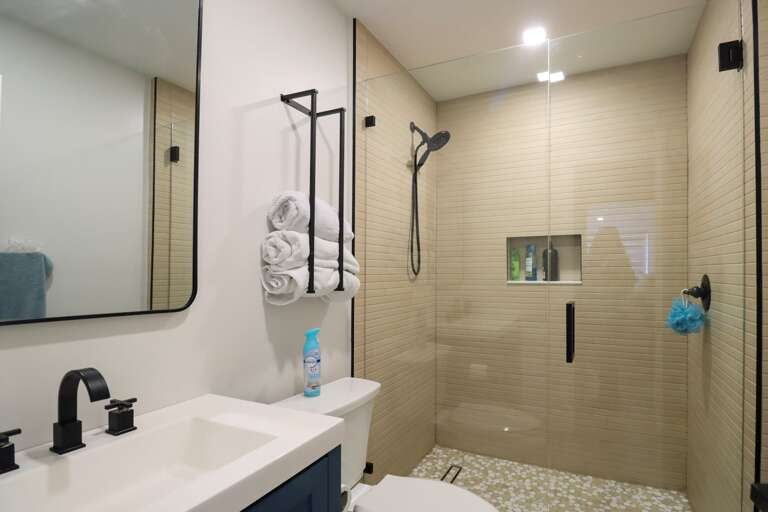 Main Suite Bathroom