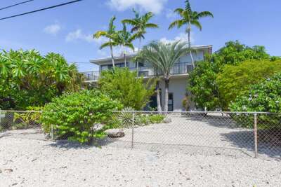 Keys Garden Paradise