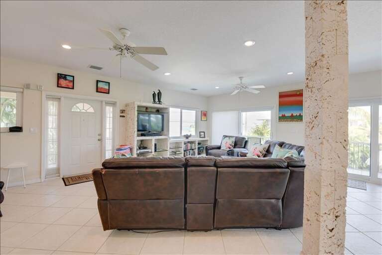 Living Area Living Area