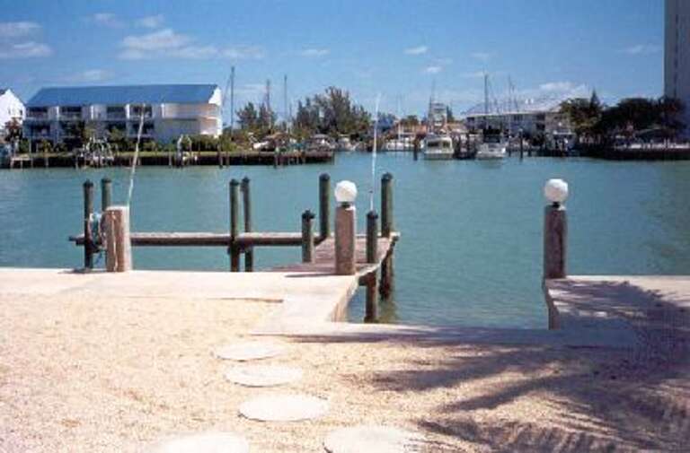 Dock