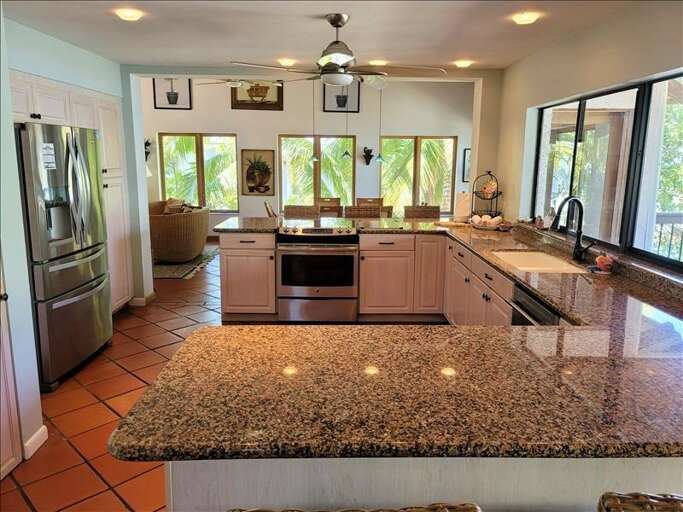 Kitchen to dining 2022