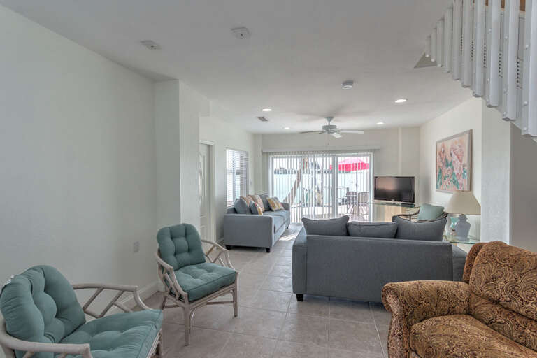 Den or 2nd Living Area Den or 2nd Living Area