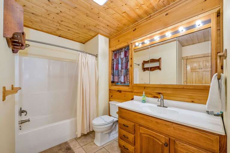 Main floor bathroom... Main floor bathroom...