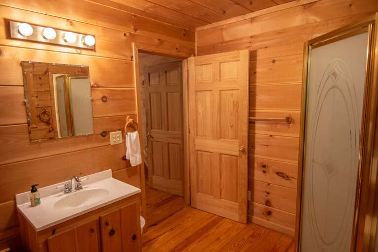 Always with the log cabin feels...