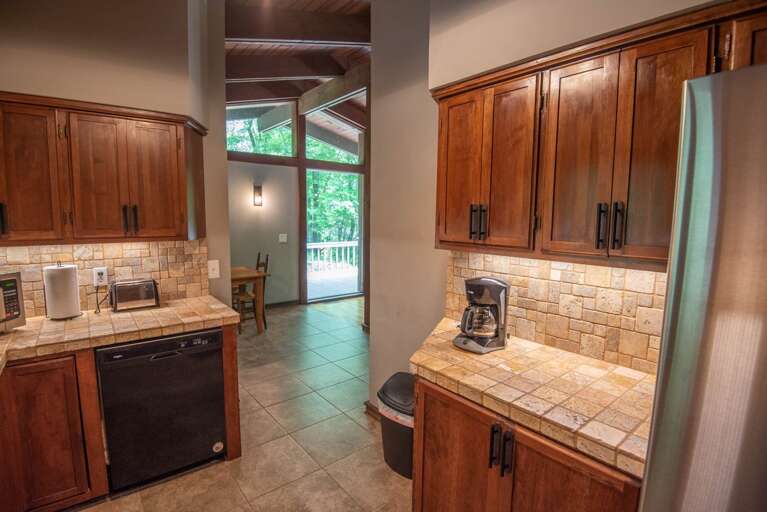 Coffee maker & dishwasher, of course... Coffee maker & dishwasher, of course...