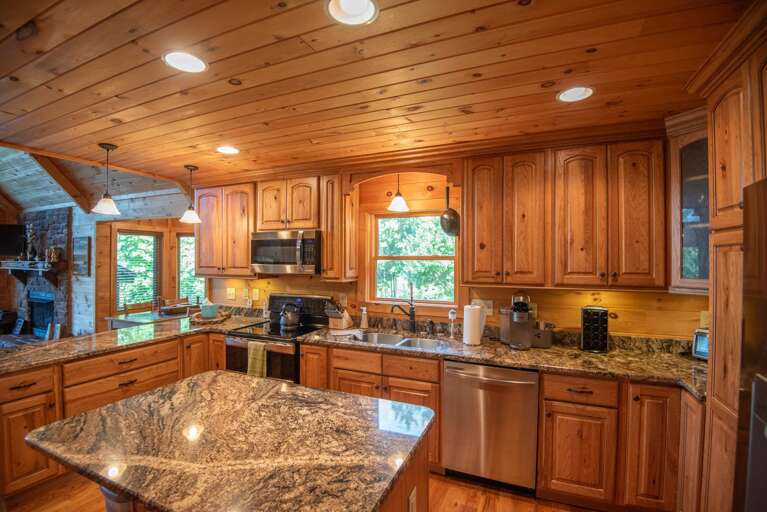 Fully-stocked kitchen... Fully-stocked kitchen...