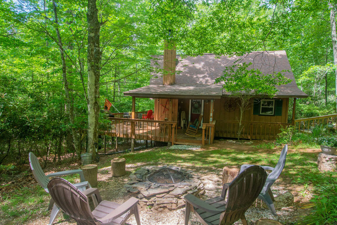 Emelca Inn at Fleetwood Falls Beautiful 2 Bedroom House for 6 Guests