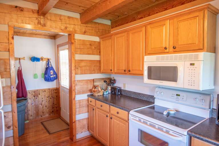Fully stocked kitchen... Fully stocked kitchen...