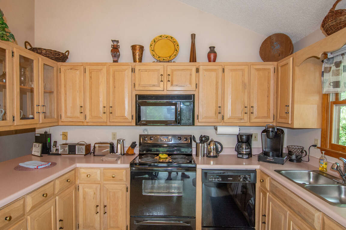 Happinest Vacation Cottage Fleetwood, NC 3 Bedrooms Sleeps 6