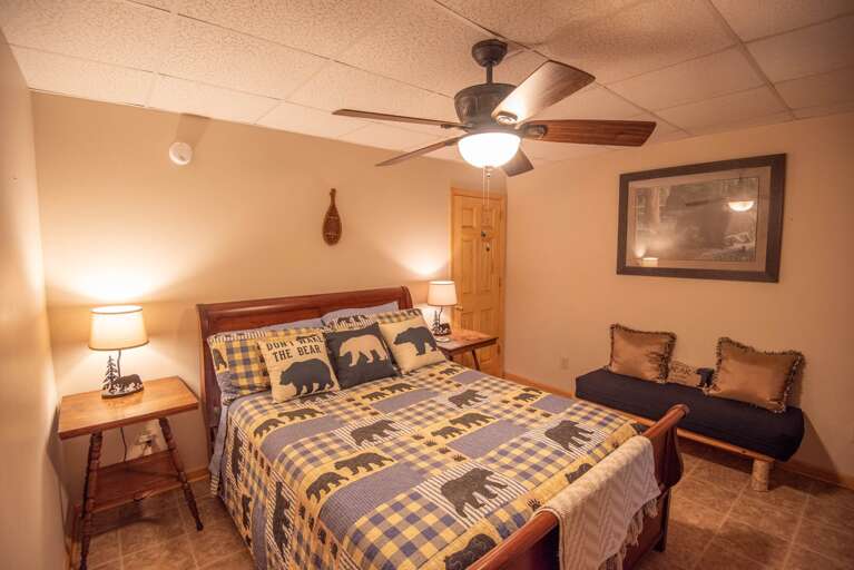 Second Queen bedroom...