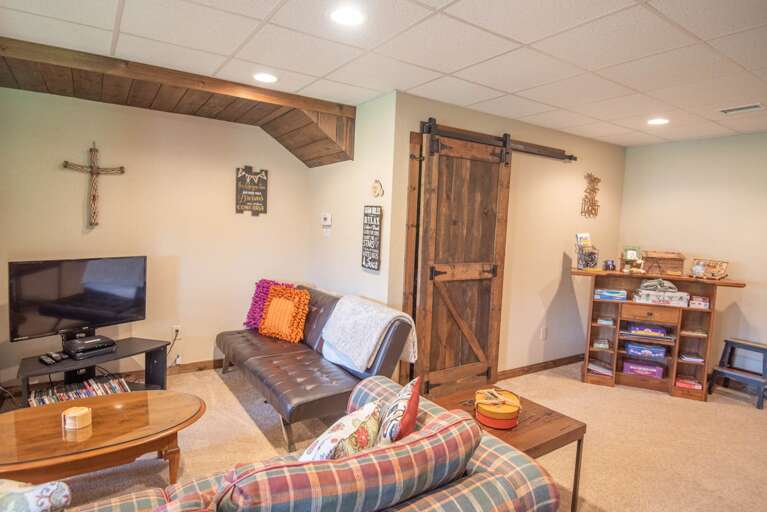 Downstairs living area...