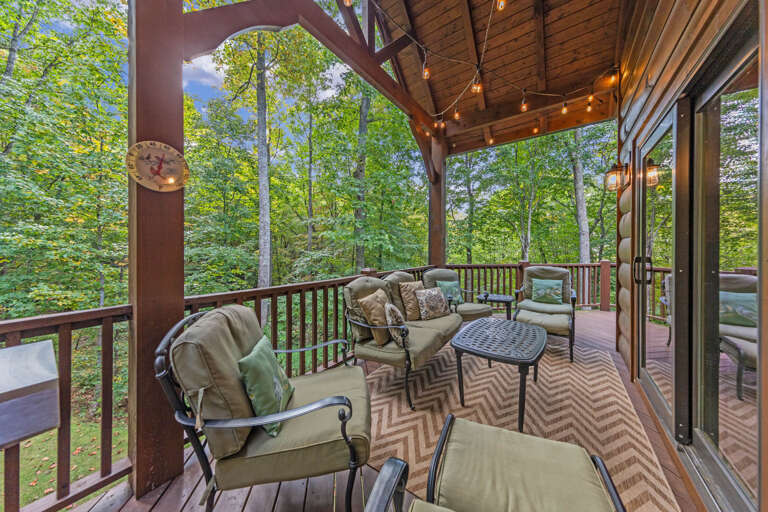 Beautifully well-appointed covered deck... Beautifully well-appointed covered deck...