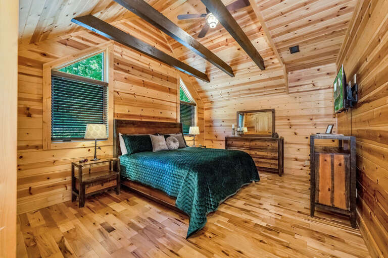 Upstairs bedroom #1...