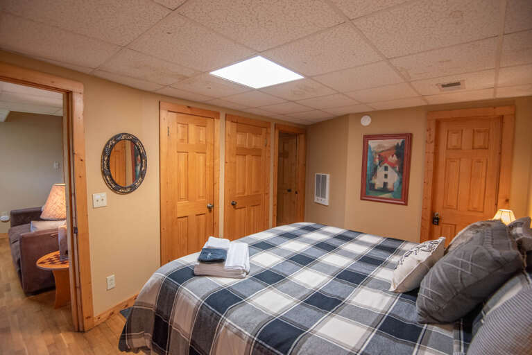 With a closet to store luggage and feel at home... With a closet to store luggage and feel at home...