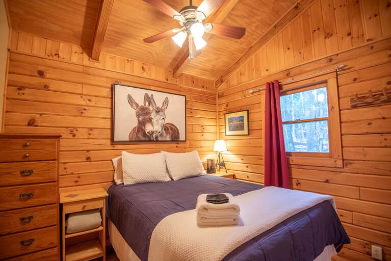 Queen bedroom with dresser (so you can unpack and feel at home)... Queen bedroom with dresser (so you can unpack and feel at home)...