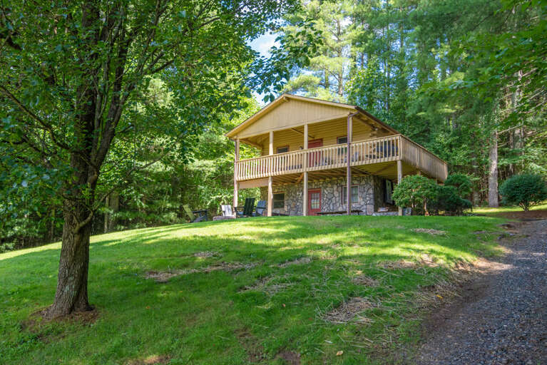 River Bend Retreat, welcoming you back after a long day of exploring the High Country... River Bend Retreat, welcoming you back after a long day of exploring the High Country...