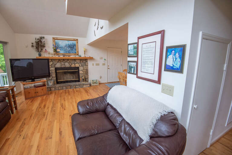 Another leather sofa...