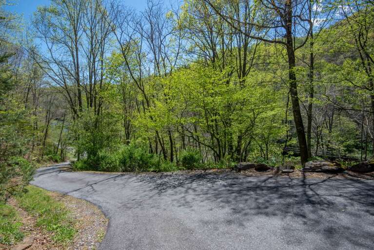 Well-maintained driveway...