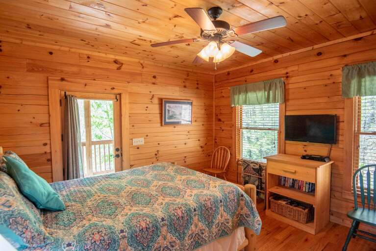 With TV, storage and direct access to the deck...