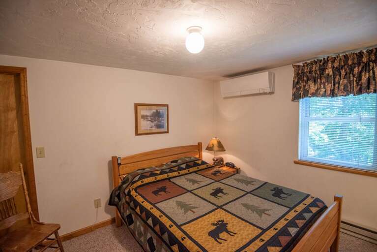 2nd Queen bedroom...