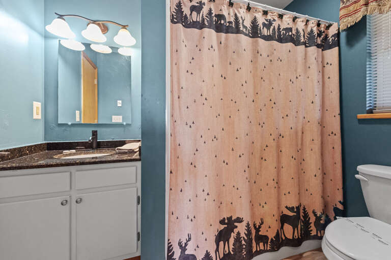 Full bathroom with tub/shower...