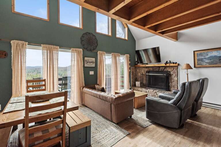 Vaulted ceilings and exposed beams...