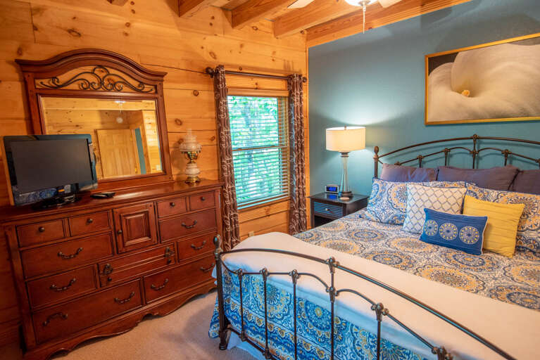 With chest to unpack and feel at home... With chest to unpack and feel at home...