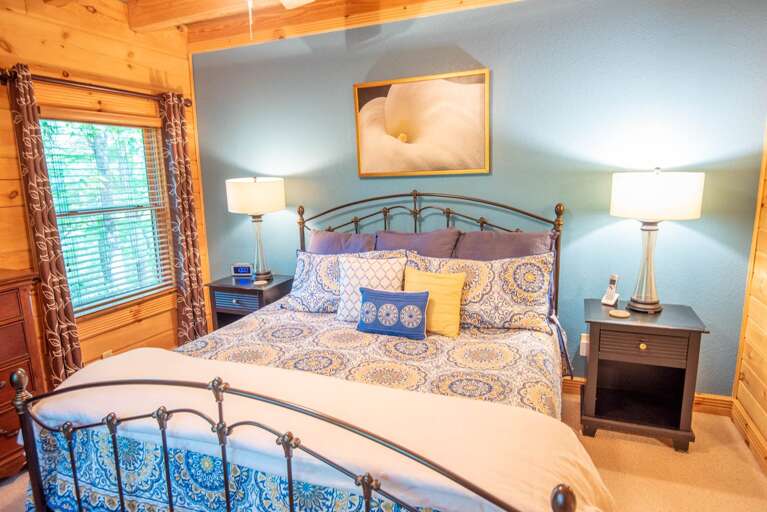 King bedroom... King bedroom...