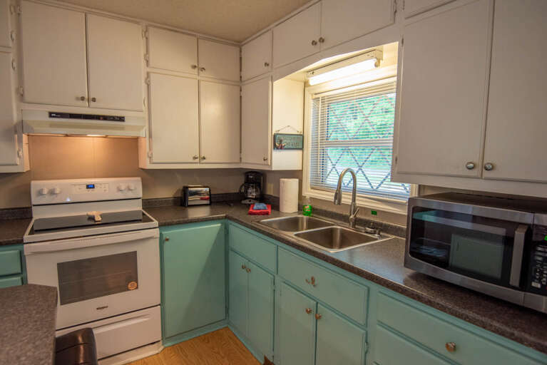 All the appliances you need to prepare family meals...