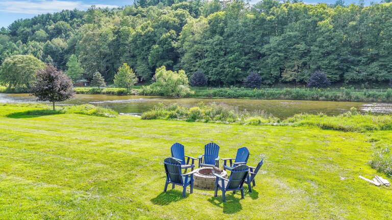 Fire Pit for roasting S'Mores and creating mountain memories...