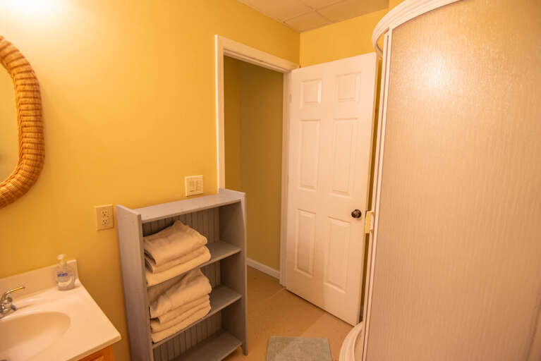 Another full bathroom...