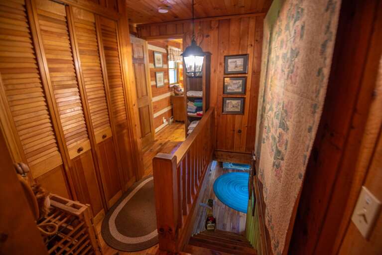 The log cabin feel... The log cabin feel...