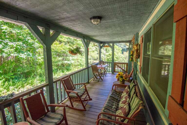 Seating and more rocking chairs... Seating and more rocking chairs...