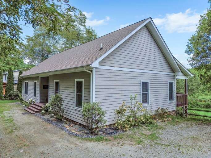 Plenty of parking...