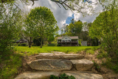 Welcome to Temenos on The New River!