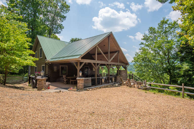 Buena Vista Log Cabin will become your home away from home. Welcome home!