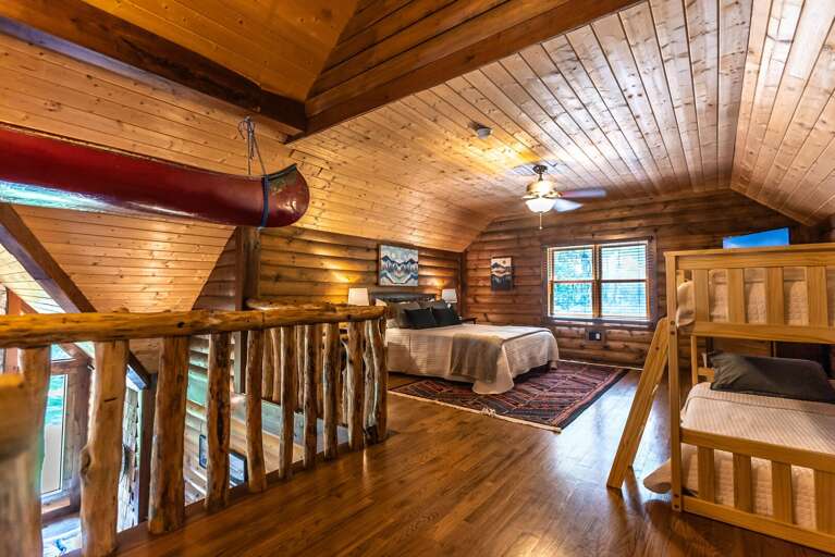 Loft Bunkroom has a Queen and Bunks...