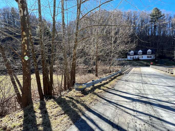 And easy access to the public bridge... And easy access to the public bridge...