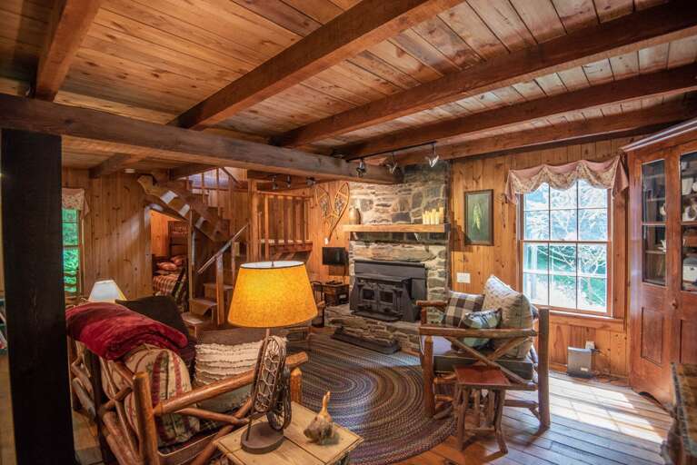 That rustic log cabin charm... That rustic log cabin charm...