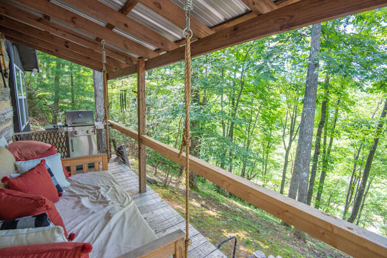 And gas grill (propane provided)...