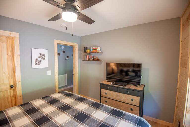 With dresser (unpack and feel at home)...