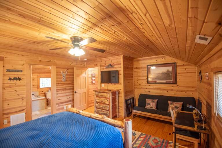 Look at those ceilings (or rather the lack of textured drywall)... Look at those ceilings (or rather the lack of textured drywall)...
