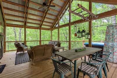 Hot Tub Cabin in West Jefferson NC Hot Tub Cabin in West Jefferson NC