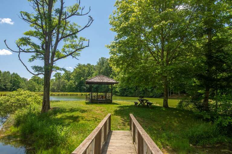 A gazebo asking for families to enjoy it...
