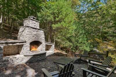 Mountain Lair - Lansing
